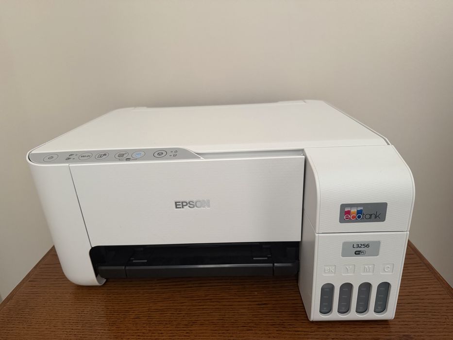 Продам цветной принтер Epson L3256