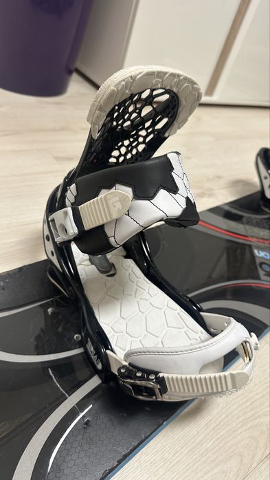 SET SnowBoard Burton T6 de 159cm + legaturi + boots