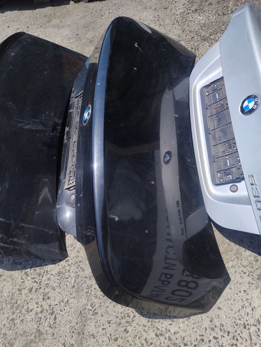 Задни капаци за БМВ Е60 Е92 имаме налични и други цветове