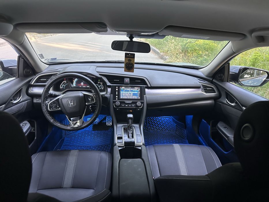 Honda civic  4DR