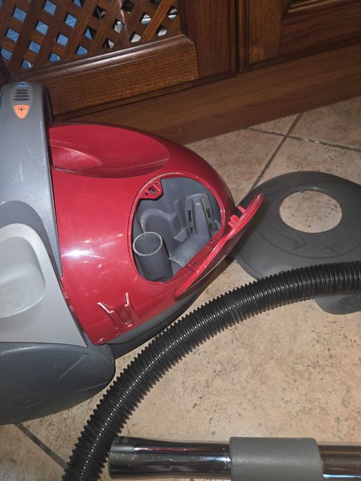 Прахосмукачка Zelmer Delfin 1500w