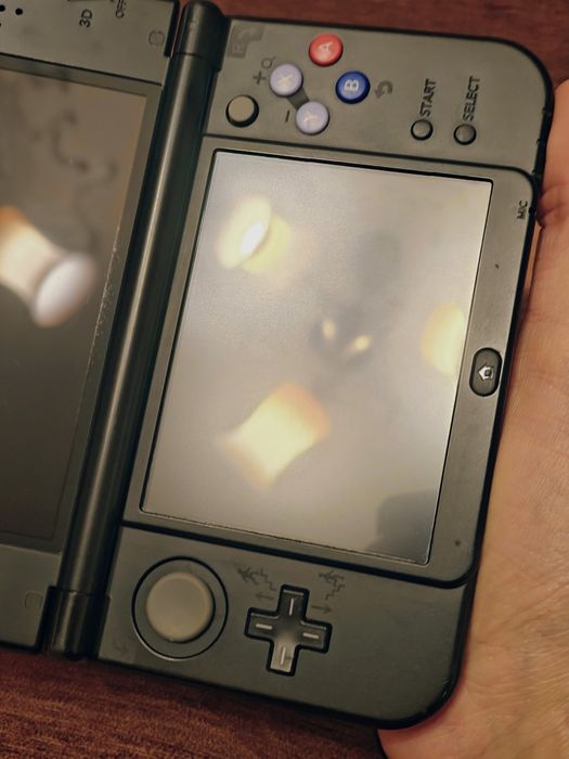 New Nintendo 3DS XL Louvre Audioguide Edition