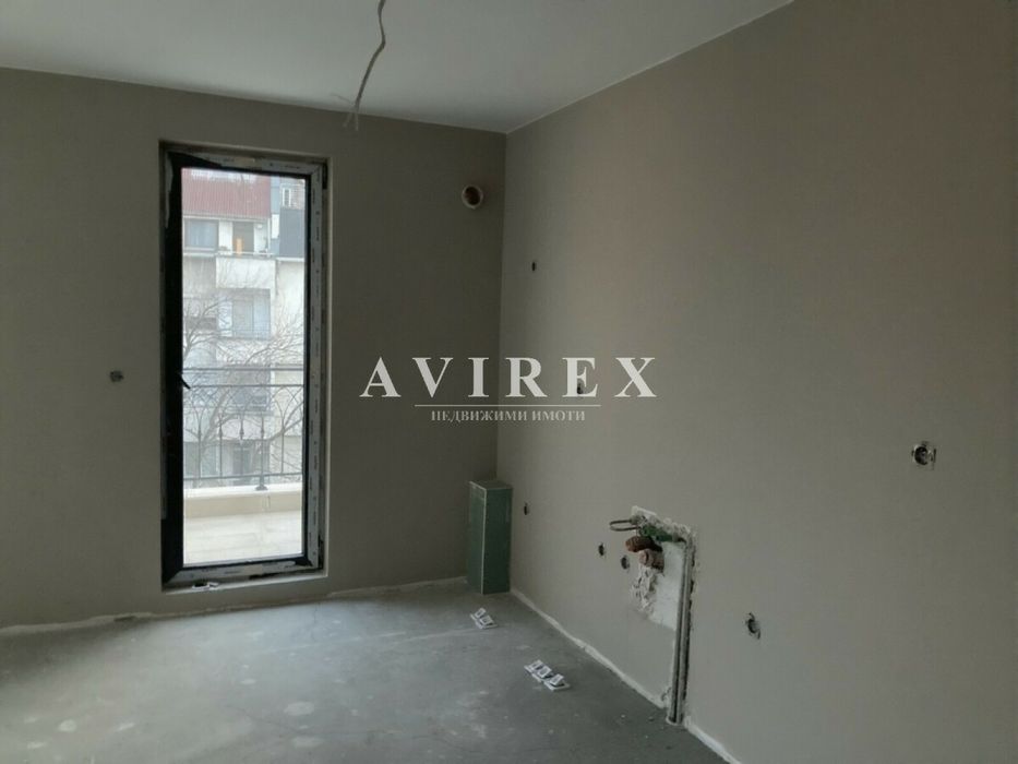 Продава се Двустаен апартамент в Пловдив, Кършияка - 70 кв.м за 1166 €/кв.м - Снимка #2