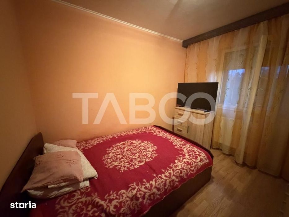 Apartament 3 camere etaj 3 boxa la subsol aer conditionat 62 mpu