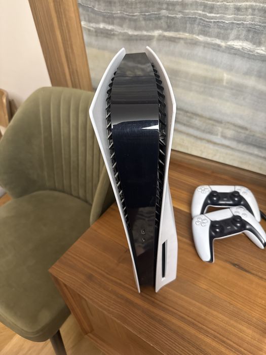PlayStation 5 белый