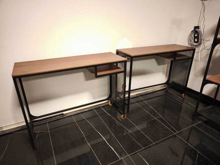 Продавам офис мебели