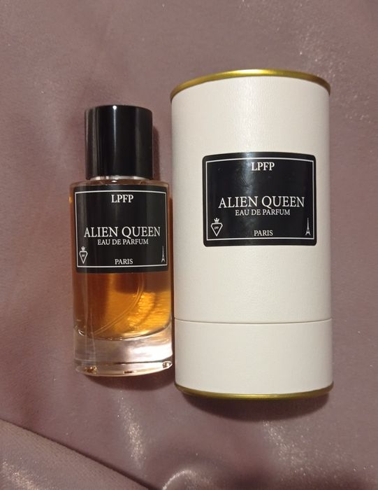 Уникален дубайски парфюм Alien qeen