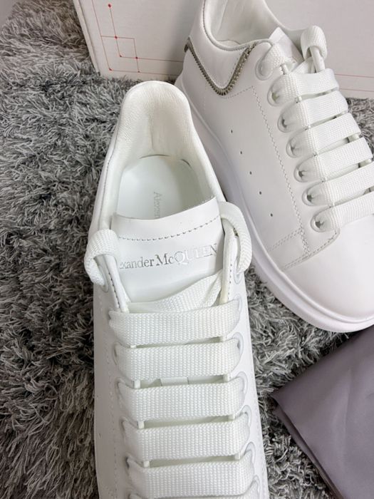 Adidași Alexander McQueen
