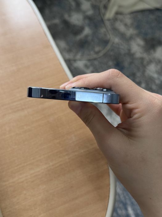 Продам 13 про айфон!!!