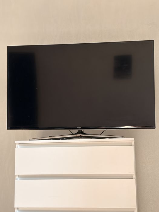 Телевизор Samsung 48 дюймов Full HD Smart TV