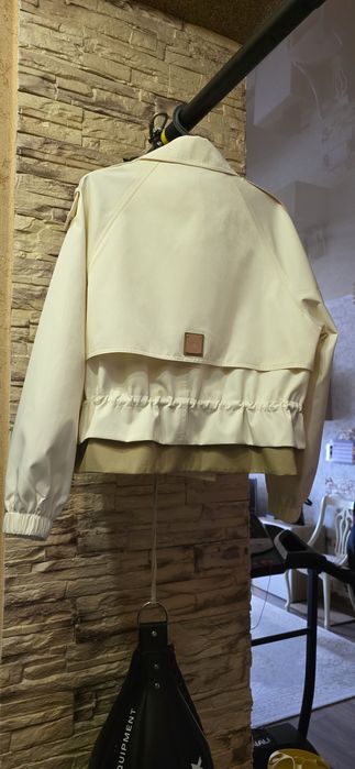 Продам новую ветровку