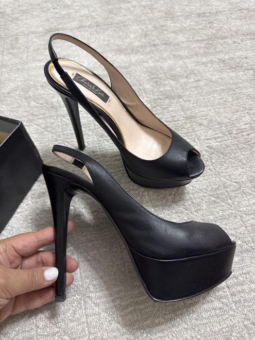 Босоножки кожа на 37-37,5