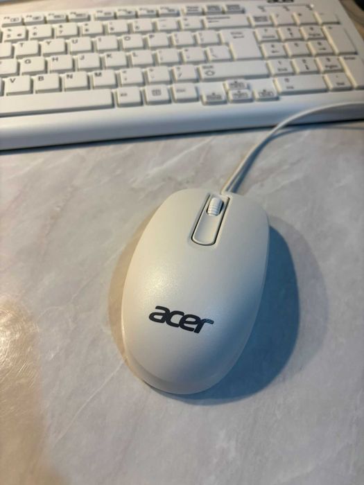 Calculator ACER ALL-IN-ONE C20-720 (Monitor si Unitate Integrata)