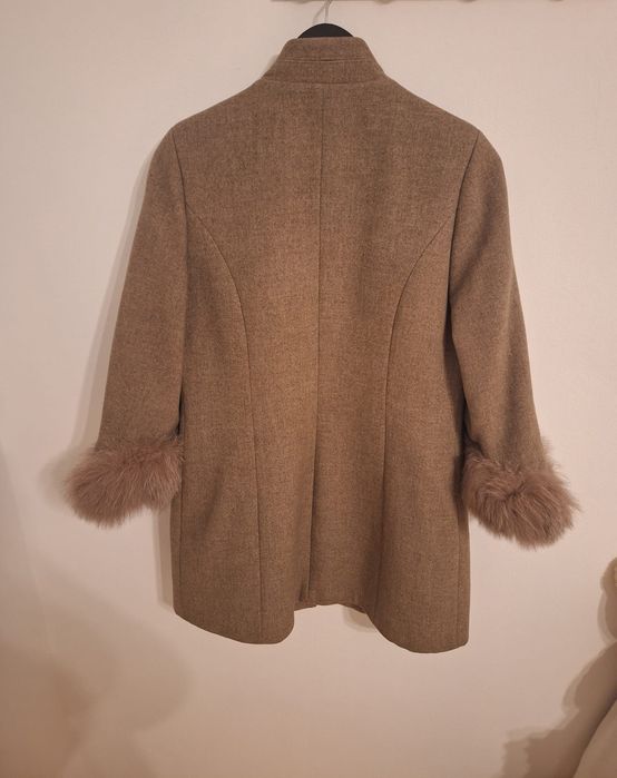 Vând palton cu blanita naturală