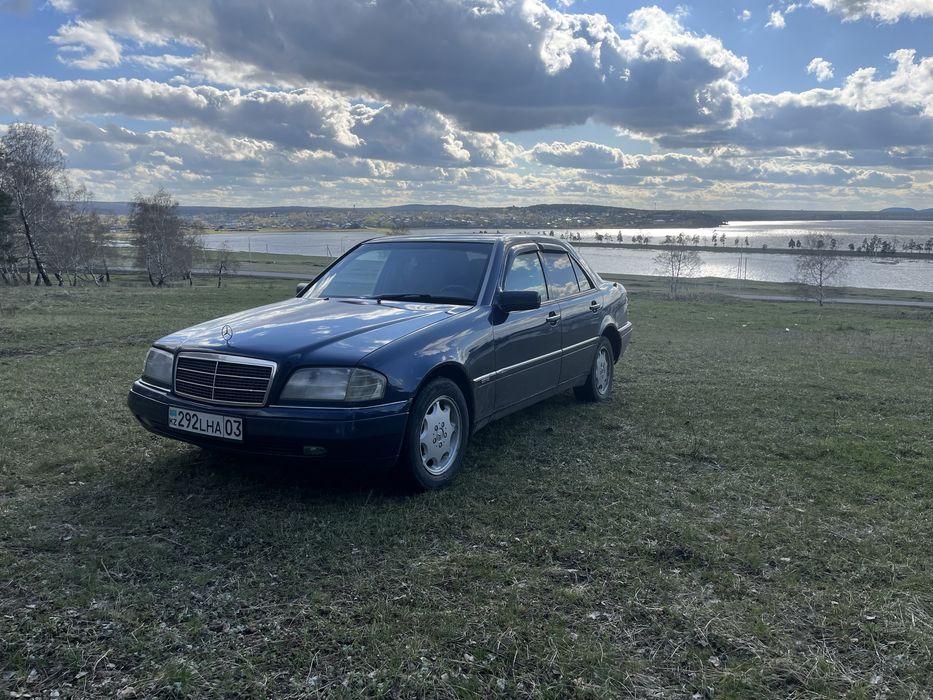 Мерседес с 180 1.8