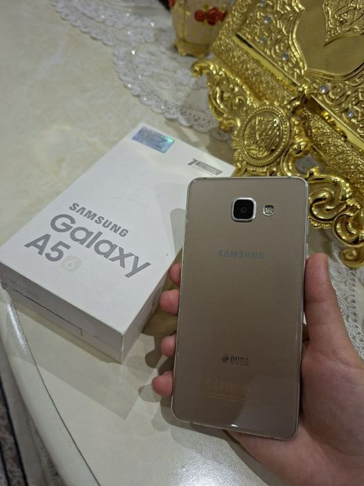 Galaxy A5 sotiladi
