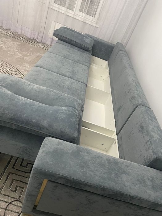 Диван Россия  в идеальном состоянии