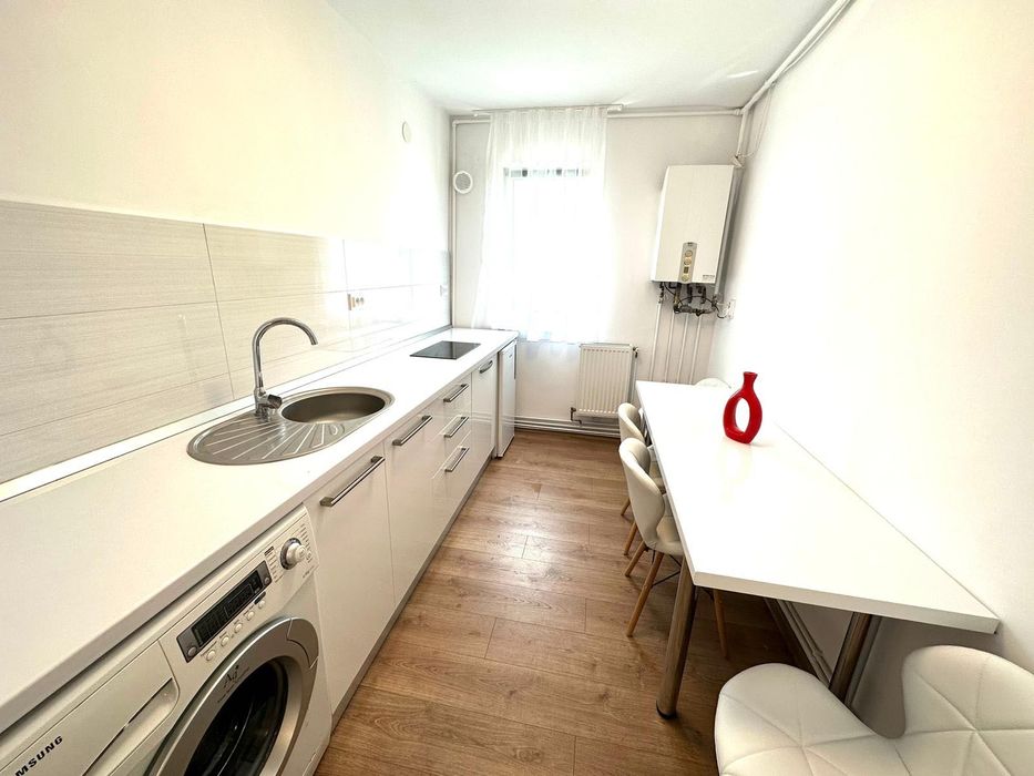 Regim hotelier.Ap.3 camere lux,decomandat,Bdul Transilvaniei PANINI-BT