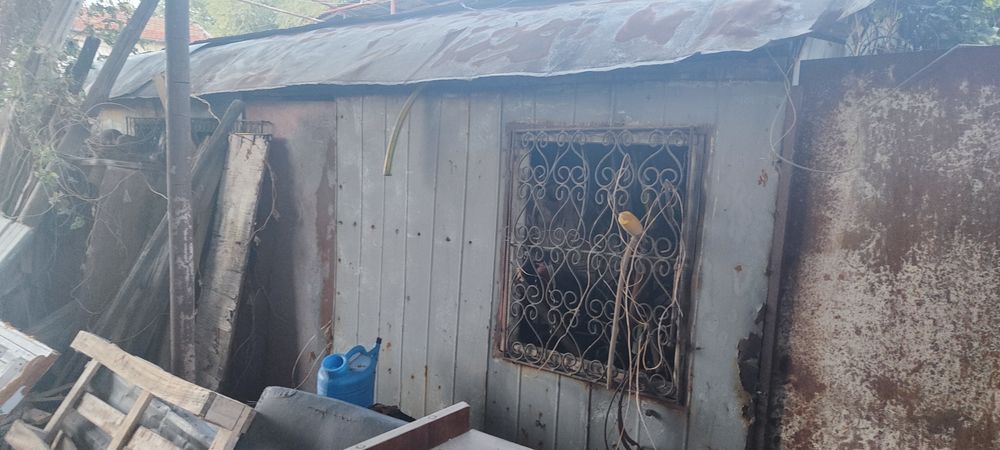 Фургон стационарен