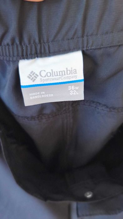 Vând pantaloni bărbat de la Columbia