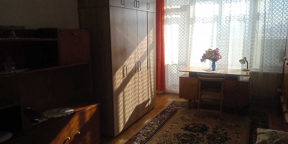 Частно лице дава под наем гарсониера до Гара Подуене