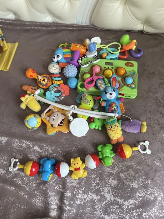 детские вещи и обувь