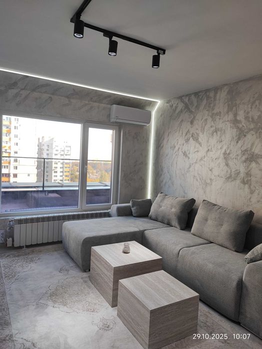 Дава се под наем Двустаен апартамент в София, Люлин 10 - 52 кв.м за 765 € - Снимка #2