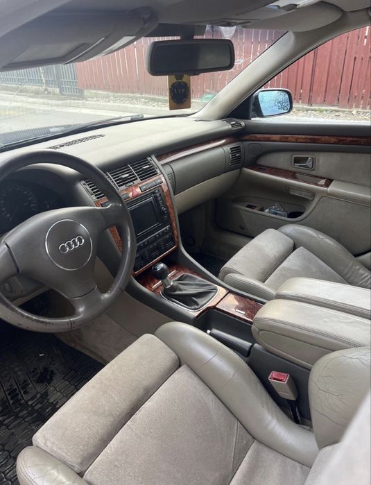 Vand sau schimb Audi a8 D2