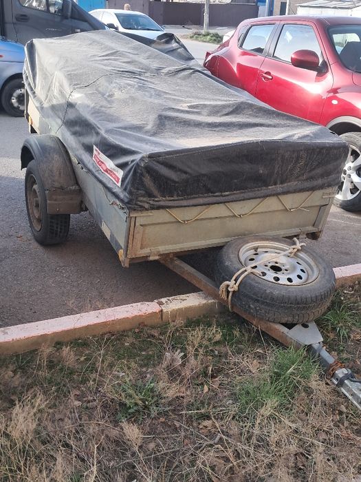 Прицеп сатылады.