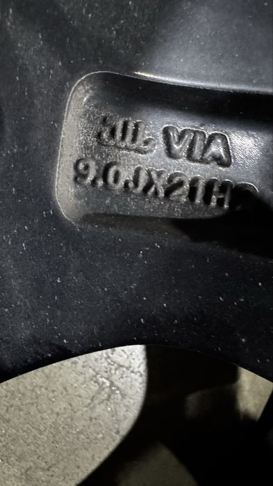 Гуми с джанти 285/45R21 BMW X5,X6,X7