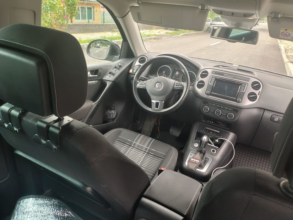 Vând sau schimb wv Tiguan cu transporturi cu locuri