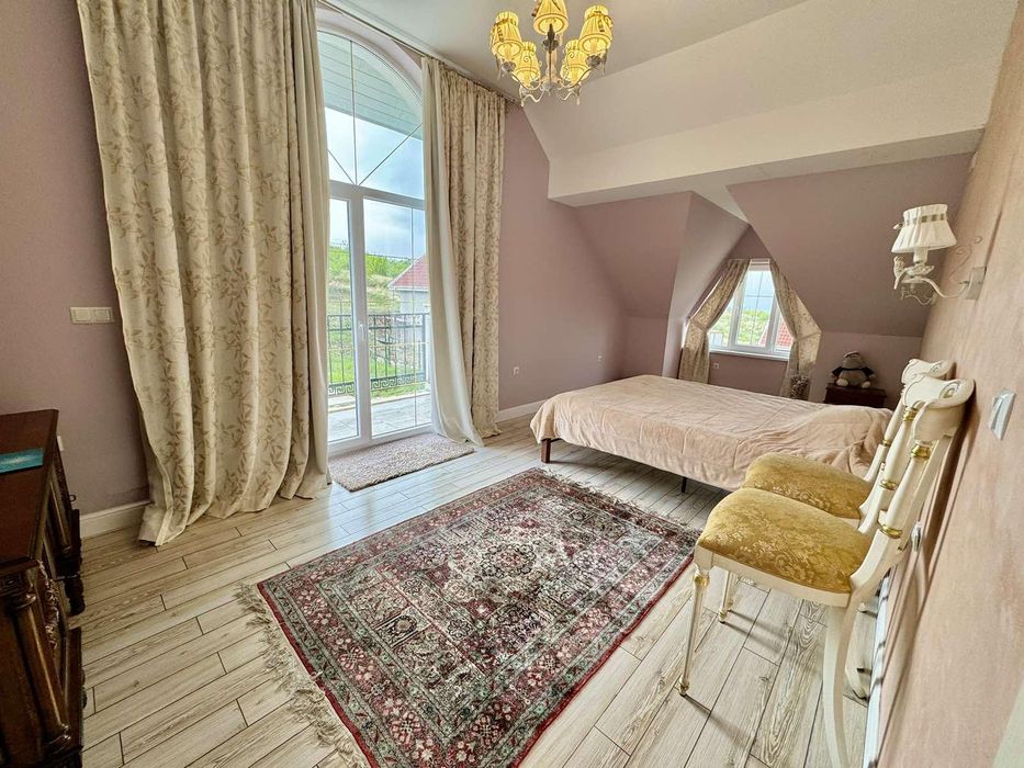 Продава се Къща в Бургас, Център - 211 кв.м за 1564 €/кв.м - Снимка #4