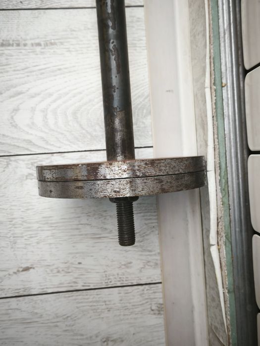 Продам штангу с гантелями