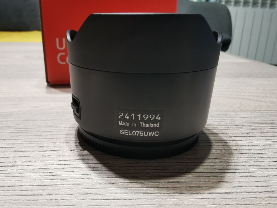 Sony 0.75x широкоъглен конвертор