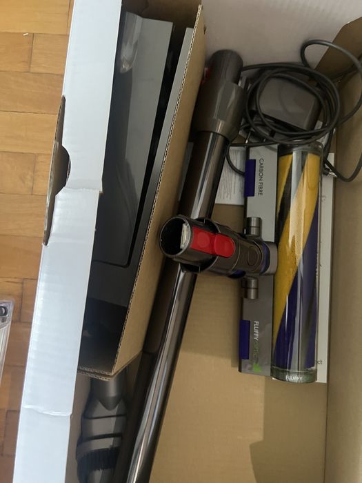Прахосмукачка Dyson V15 detect absolut