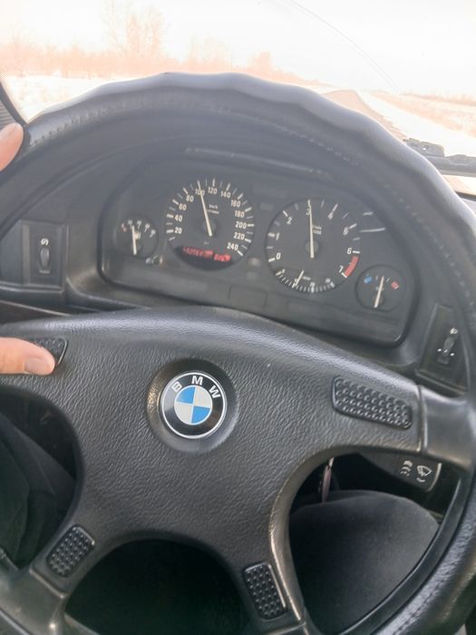 Продам  2 BMW  e 34