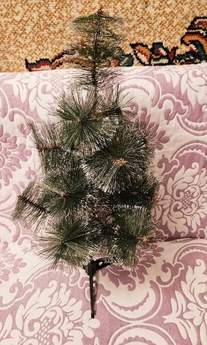 Очень красивая  елка 60 см