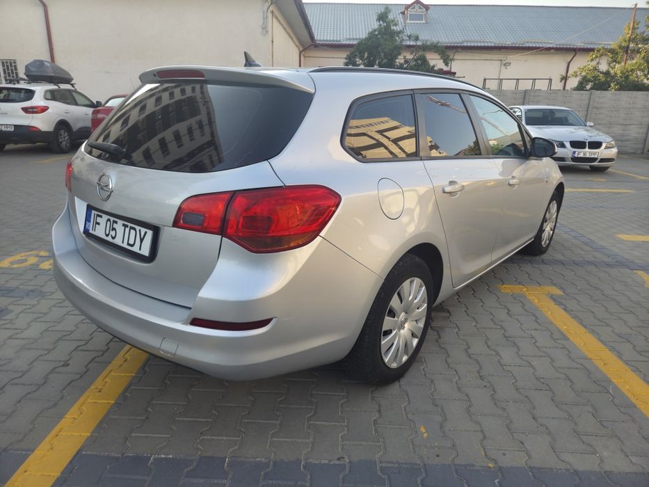 OPEL Astra 2013 — imagine 3