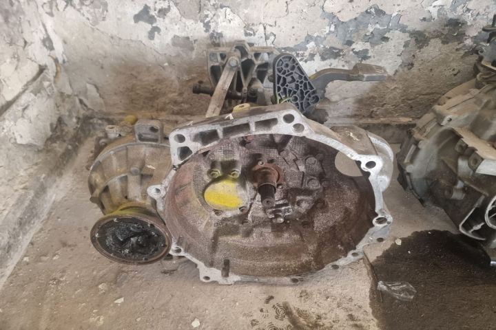 Cutie de viteze manuala 5+1 cu start+stop 1.6 tdi cay cod MZM Skoda Rapid 1 seria