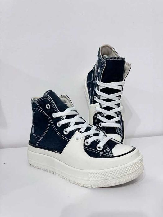 Tenisi cu platforma Converse