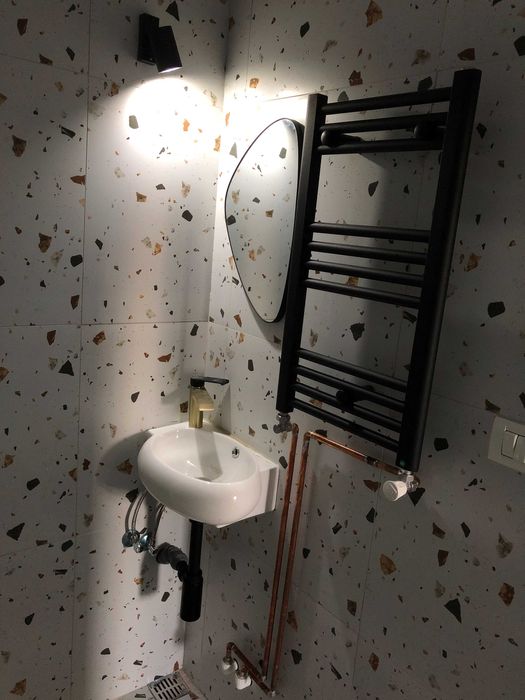 Centrul Civic camera cu baie proprie