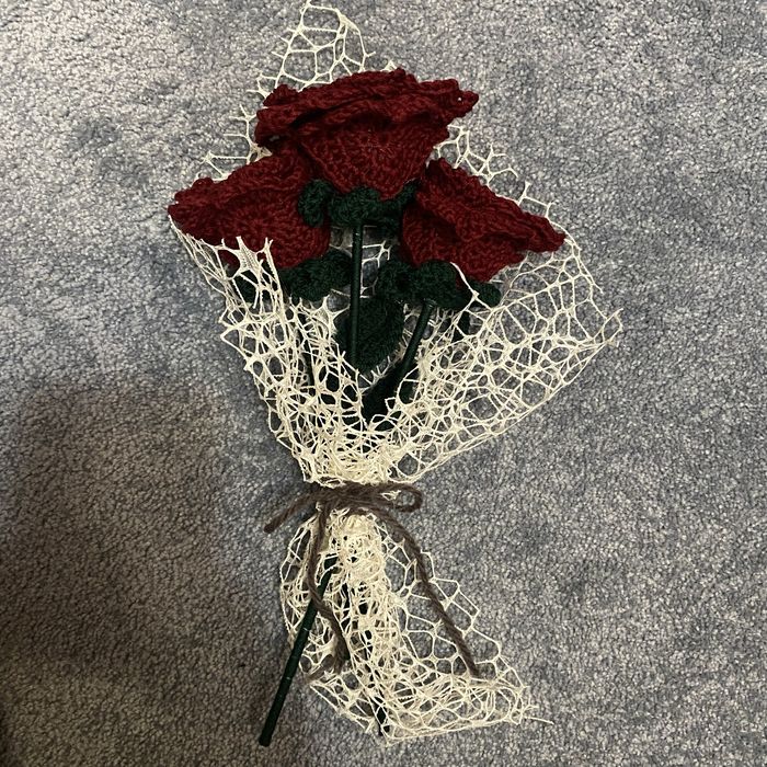 Плетени цветя на една кука