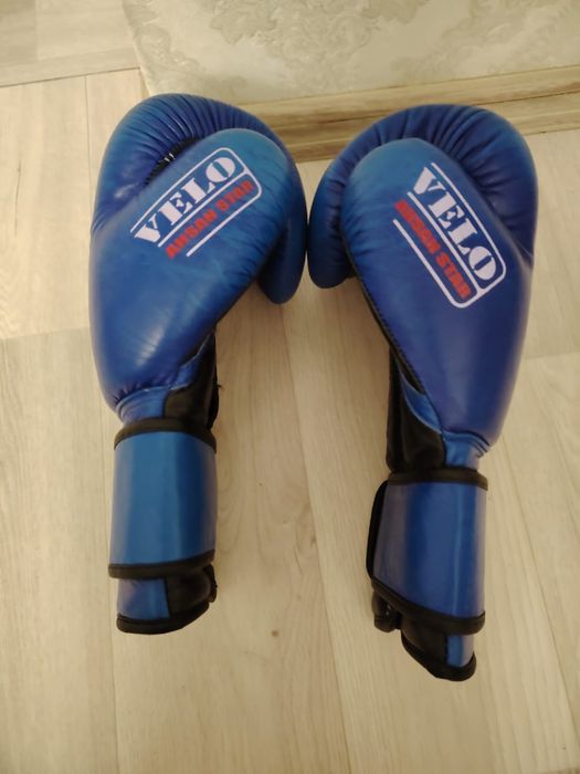 Продам боксеркие перчатки