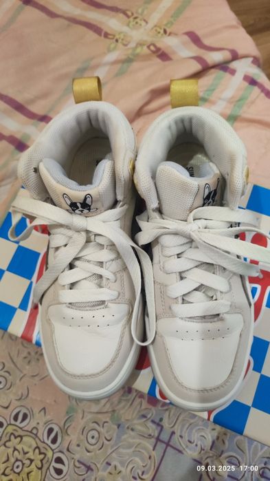 Sunday Habit кецове