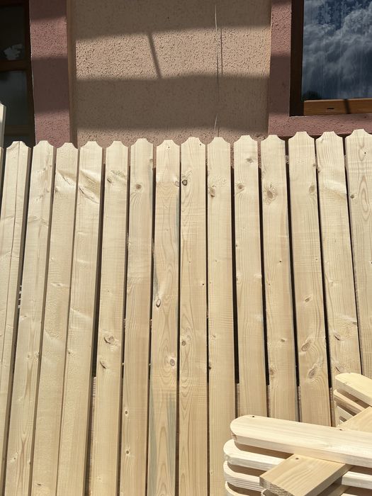 Scândura / uluca /  șipcă gard / tambere , bănci, canapele, șezlonguri