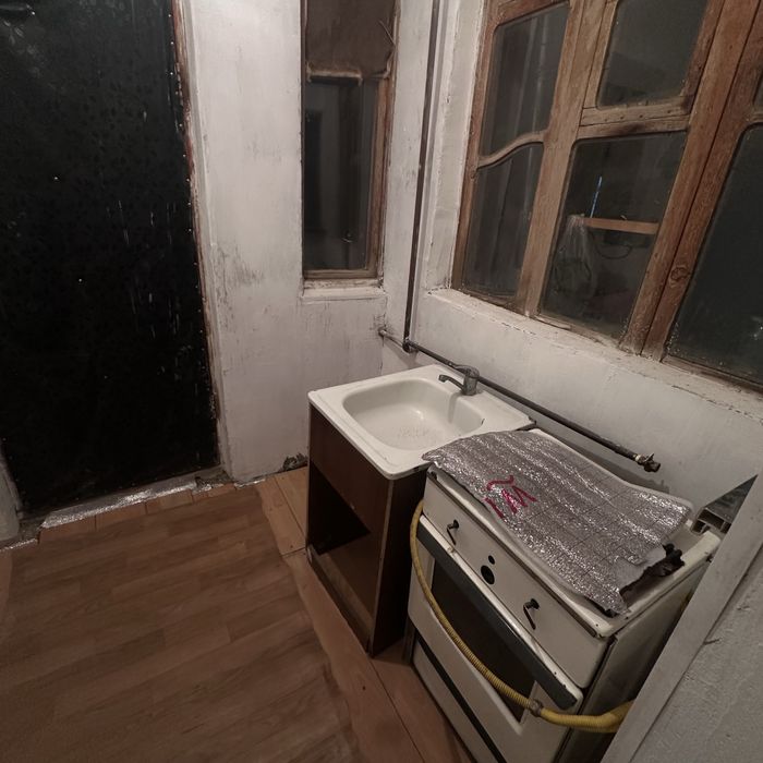 Сдам 1 ком кухня отдельно