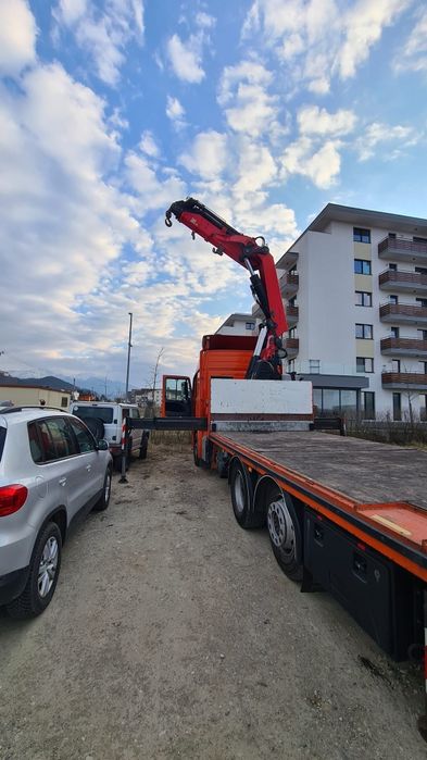 Închiriez platforma cu macara