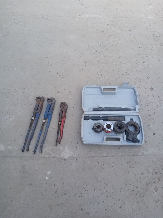 Продаю перфоратор Bosh