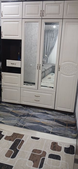 Шкаф прихожая в хорошем состоянии