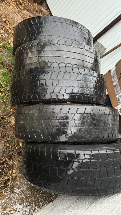 Продается грузовые резины